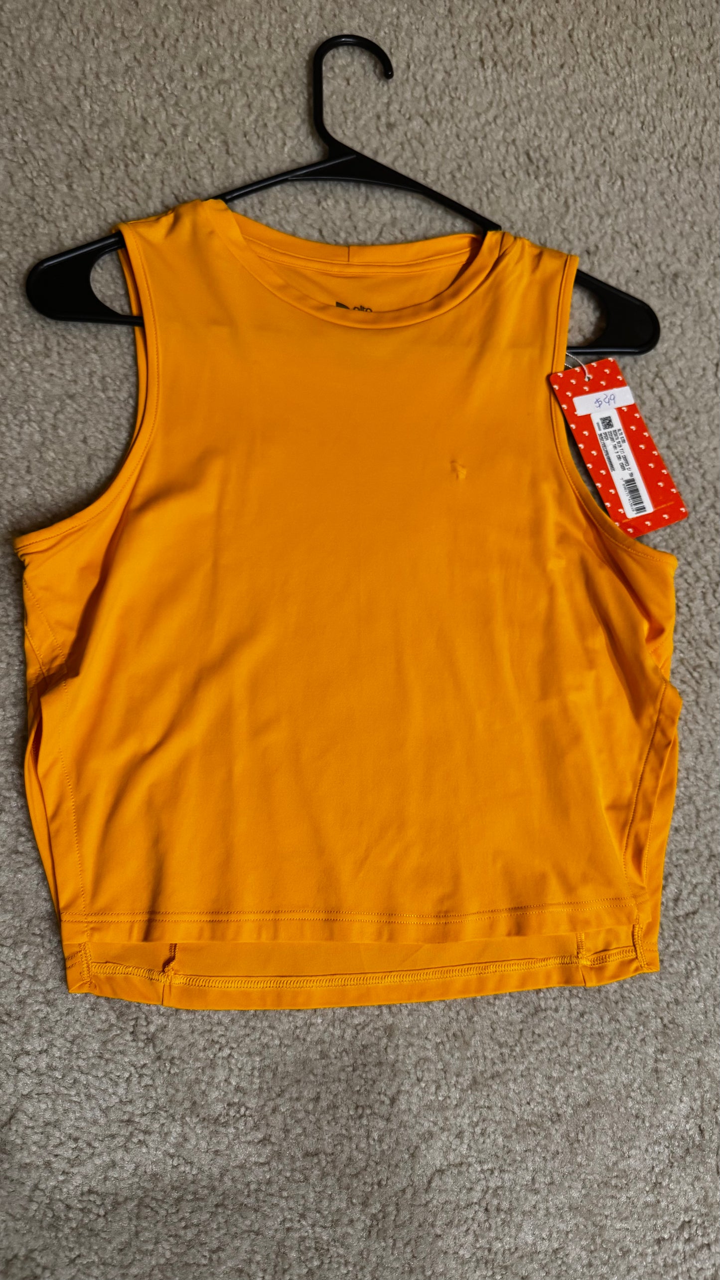 Skin fit cropped tank top with wrap