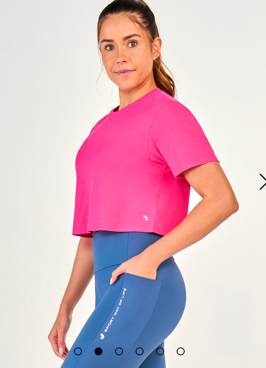 SKIN FIT CROPPED T-SHIRT