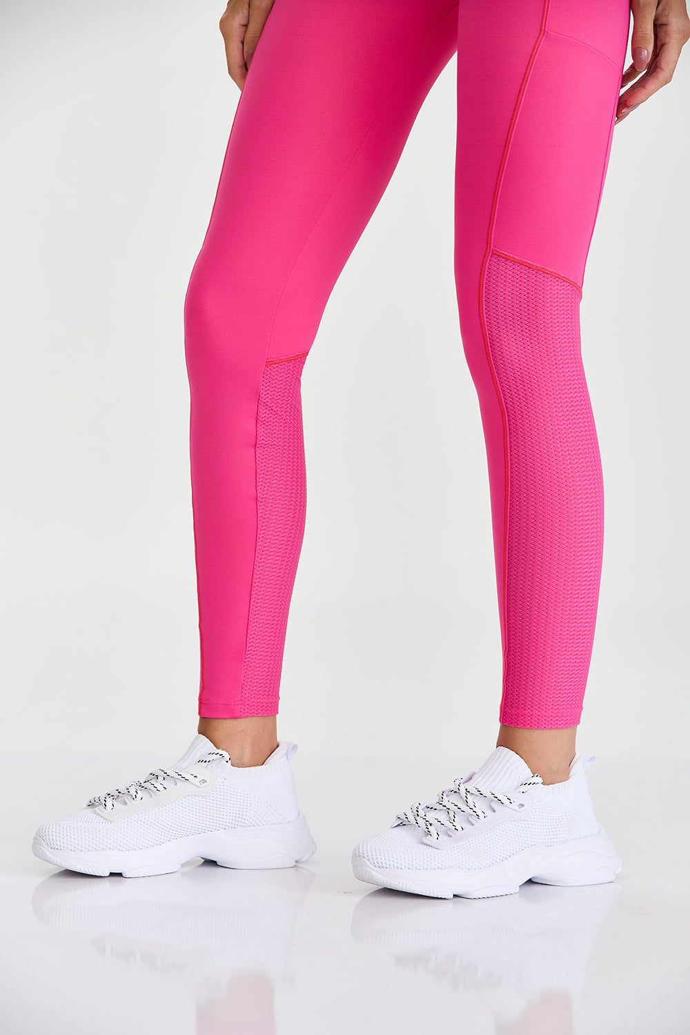 Sports leggings with pocket