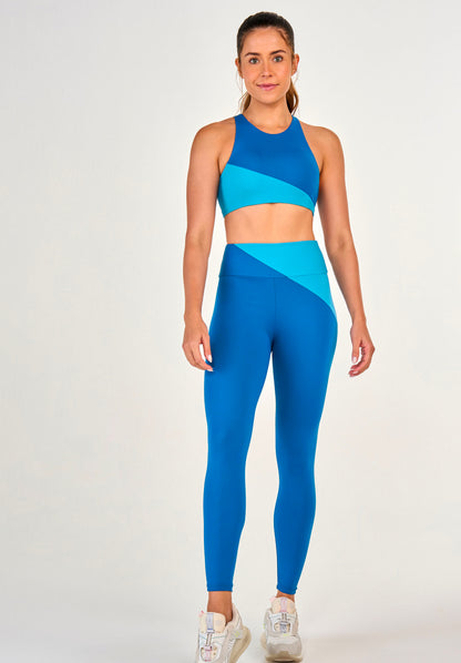 Asymmetrical legging