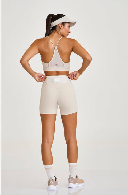 Short pro with tulle pocket
