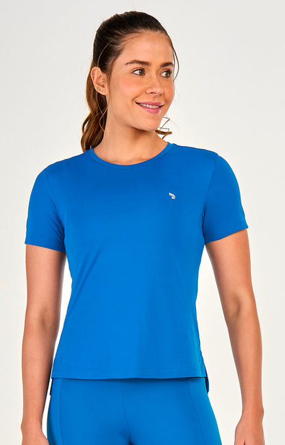 Long t-shirt with opening